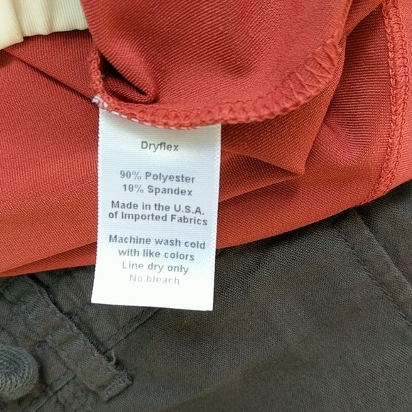 Stonewear Yoga/fitness tank - Picture 5 of 6